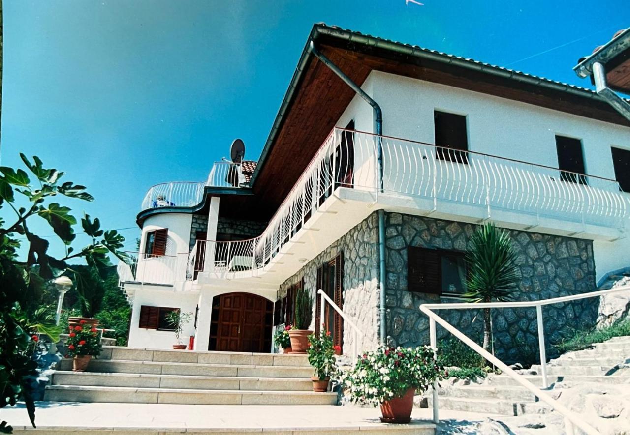 Villa Mittler Ловран Екстер'єр фото